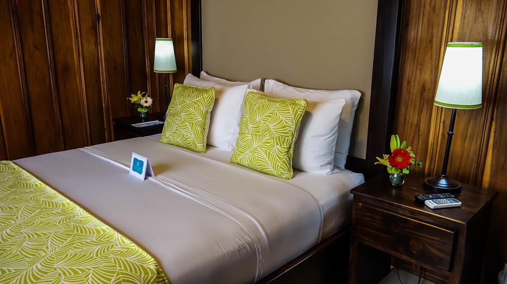 Hotel Tangara Arenal B&B La Fortuna Bagian luar foto