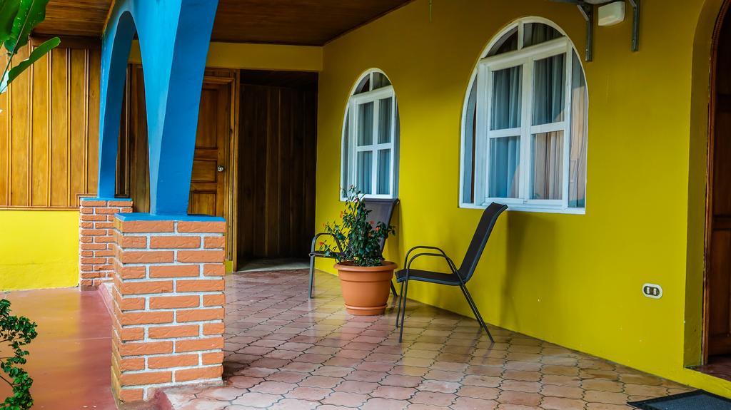 Hotel Tangara Arenal B&B La Fortuna Bagian luar foto