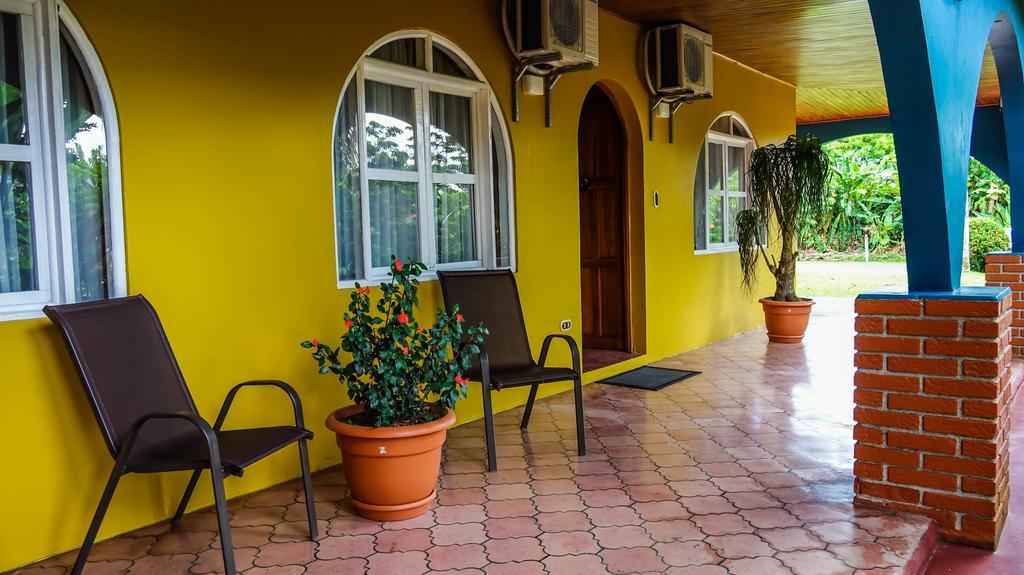 Hotel Tangara Arenal B&B La Fortuna Bagian luar foto