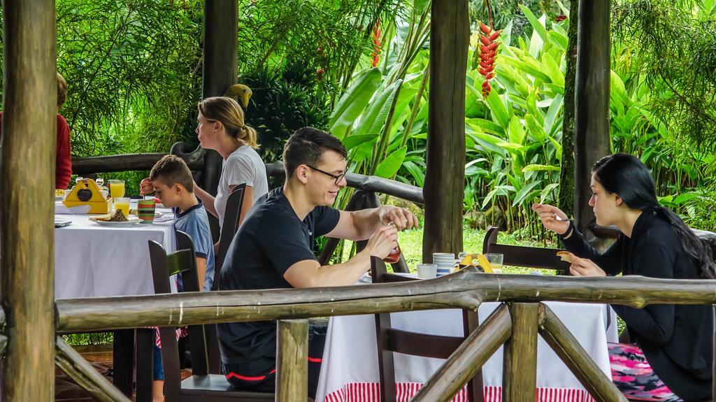 Hotel Tangara Arenal B&B La Fortuna Bagian luar foto