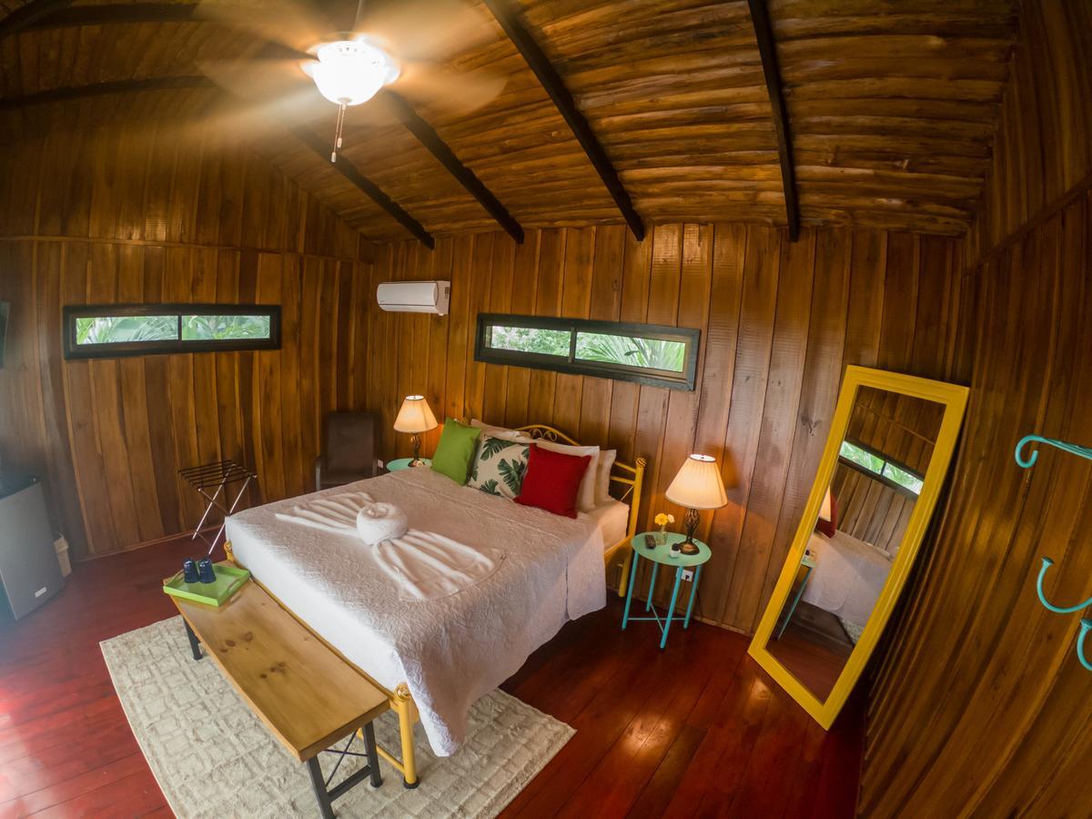Hotel Tangara Arenal B&B La Fortuna Bagian luar foto