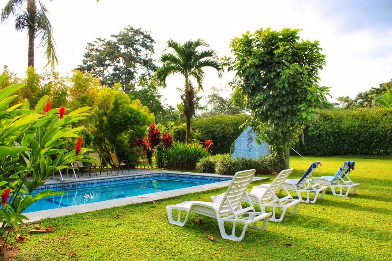 Hotel Tangara Arenal B&B La Fortuna Bagian luar foto