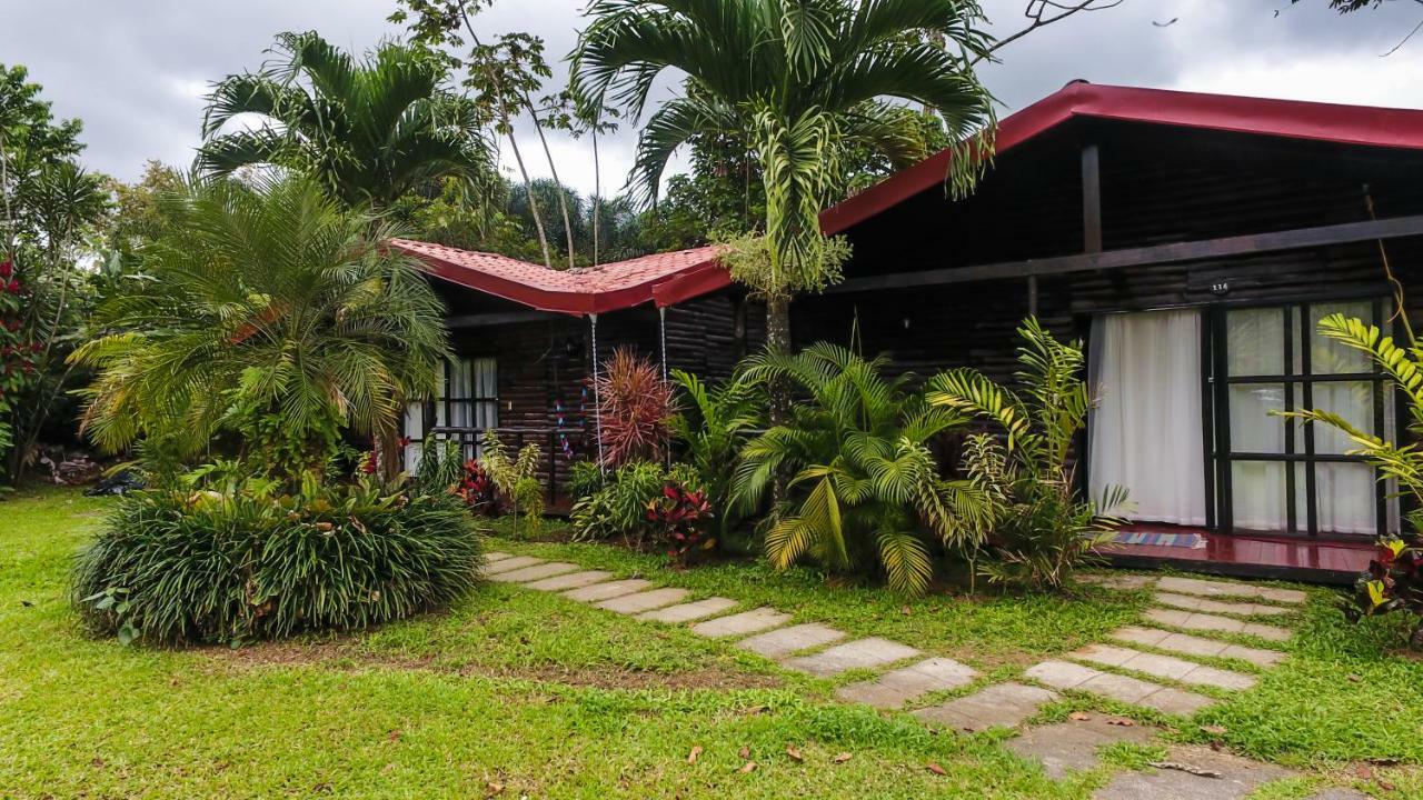 Hotel Tangara Arenal B&B La Fortuna Bagian luar foto
