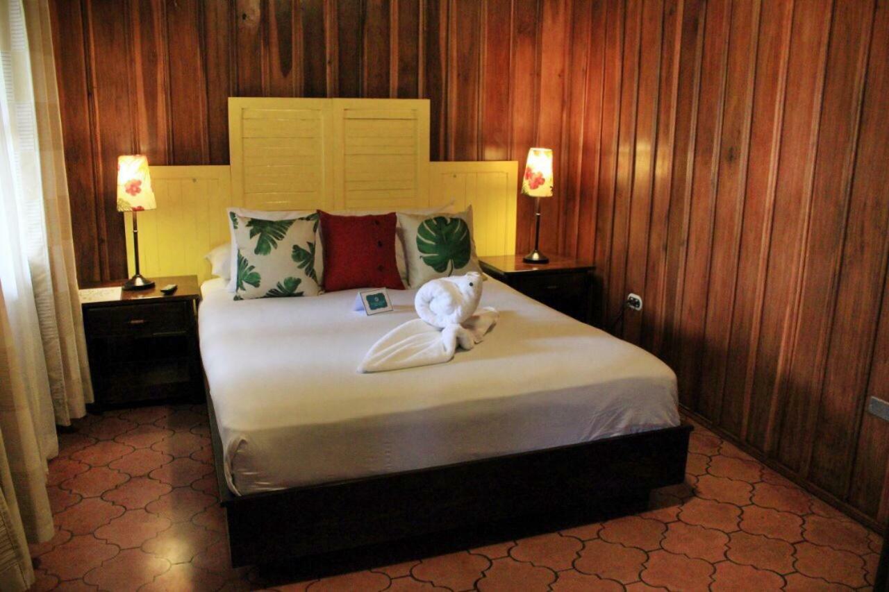 Hotel Tangara Arenal B&B La Fortuna Bagian luar foto