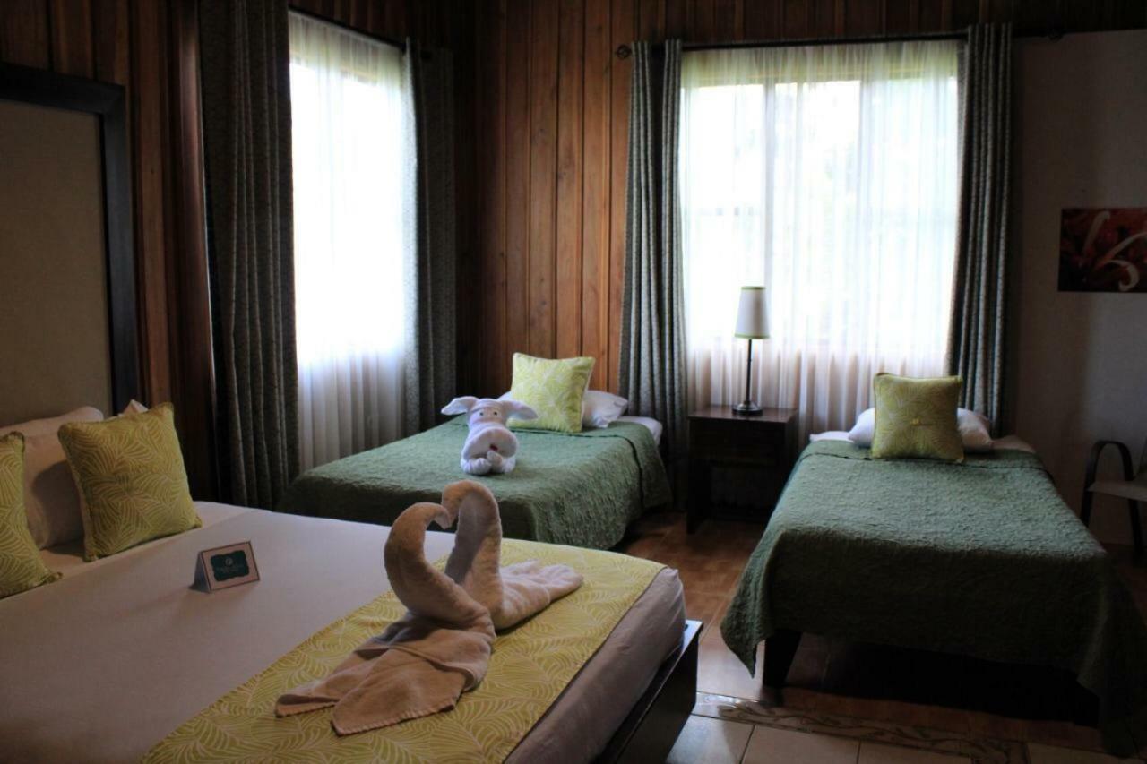 Hotel Tangara Arenal B&B La Fortuna Bagian luar foto